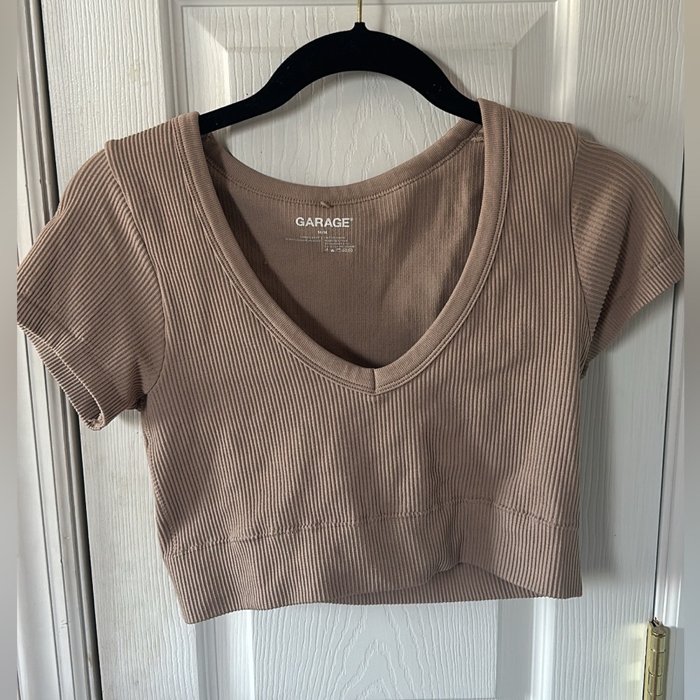 NWOT Garage Fitted Tee